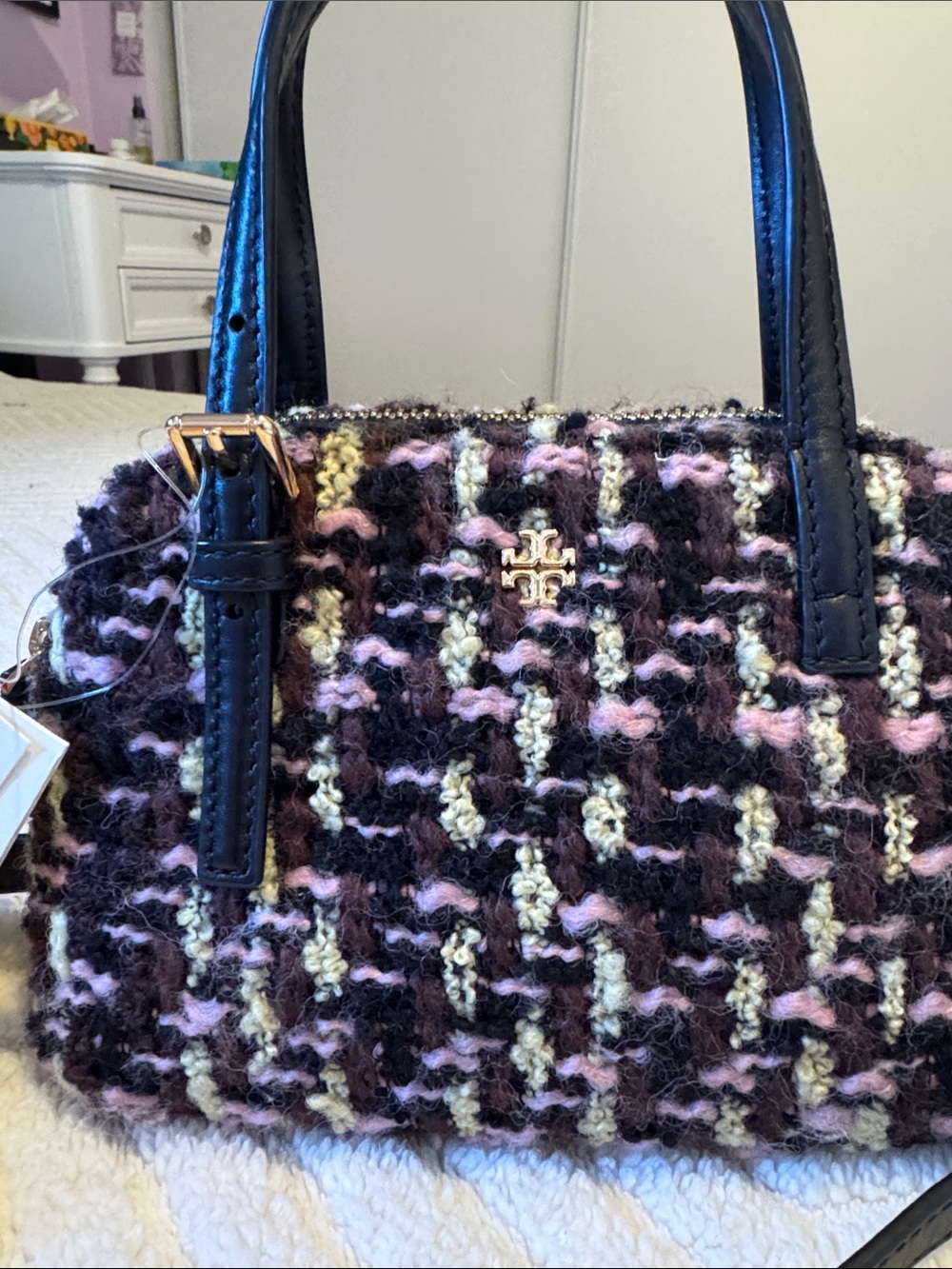 Tory Burch cute handbag - Picture 2 of 9